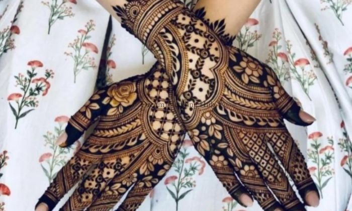 Lokesh mehandi artist